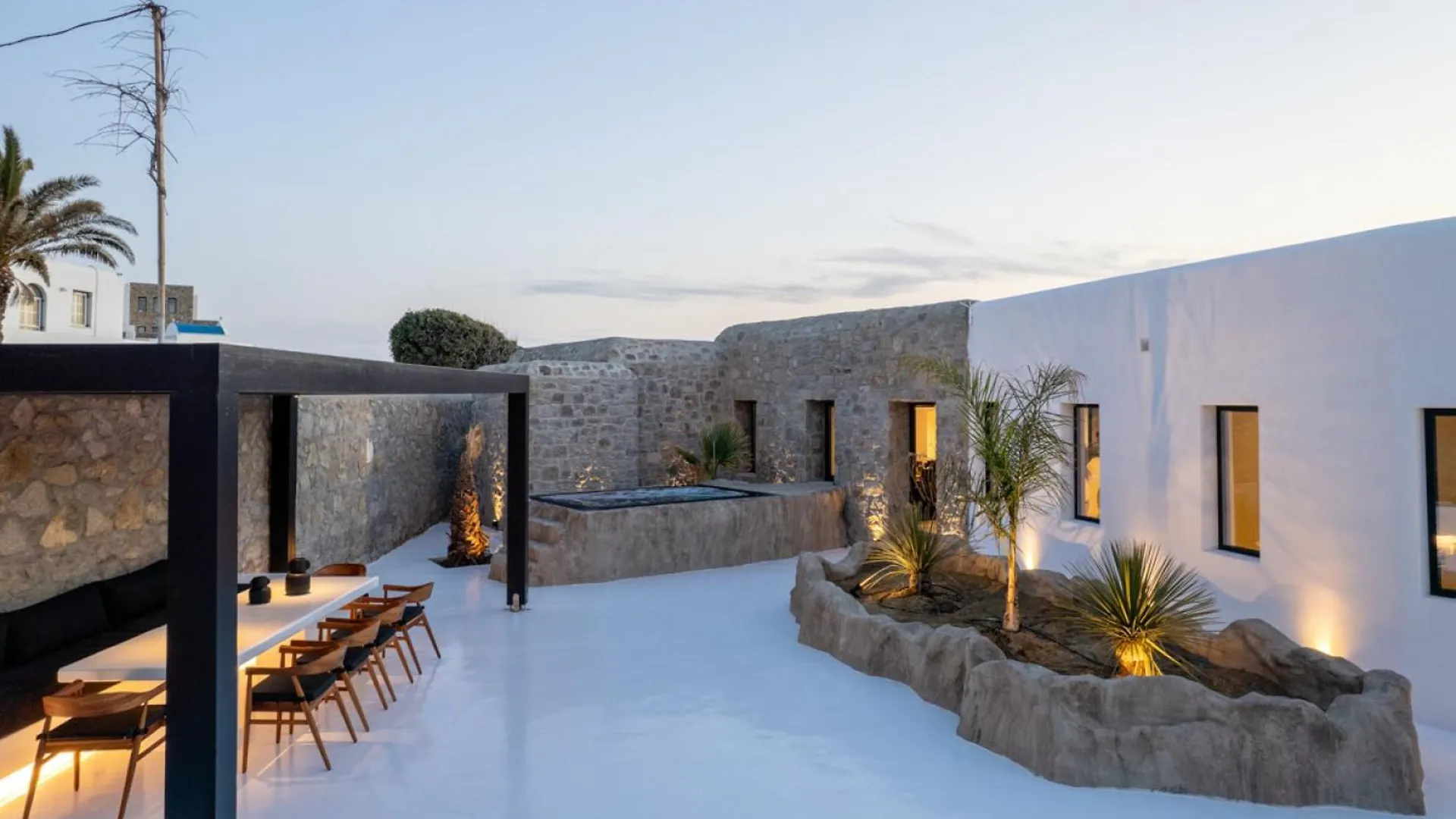 Mykonos Town Black Villa With Cave Heated Pool יוון